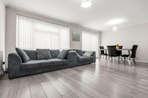 4 Bed and 3 Bath House in Harrow, London, 30 mins to Euston